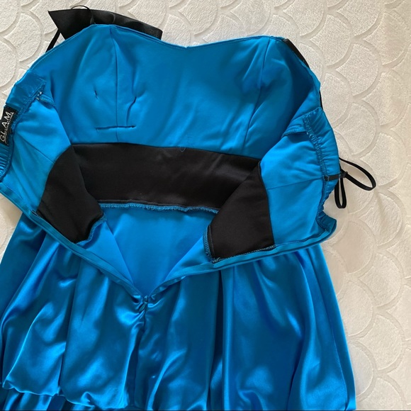 Glam Party Dress - Picture 4 of 6